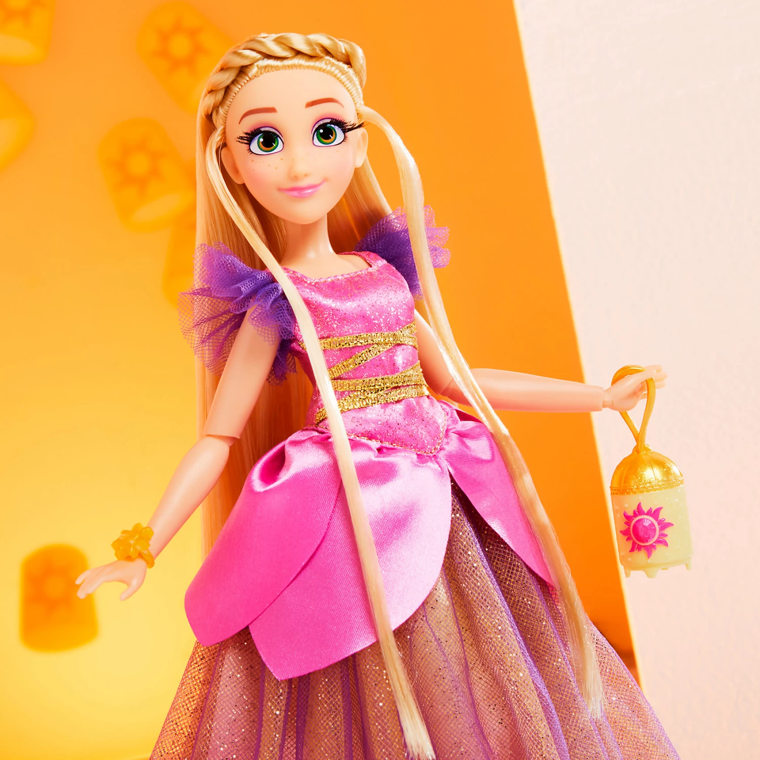 Hasbro Disney Prinzessin Style Serie 10 Rapunzel, Moderne Modepuppe Mit Kleidung... 5 Hasbro Disney Prinzessin Style Serie 10 Rapunzel, Moderne Modepuppe Mit Kleidung... – Bild 3
